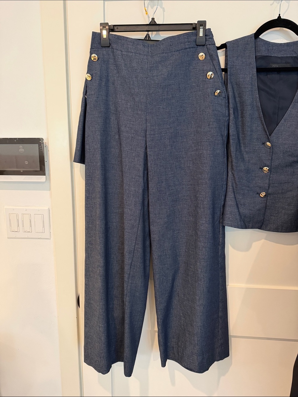 Zara Blue Tailored High-Waist Jean Shorts with Matching Vest - Picture 6 of 14